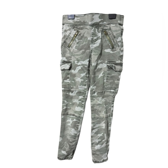 Justice Camo Cargo Pant Girls Size 7 - Picture 1 of 3